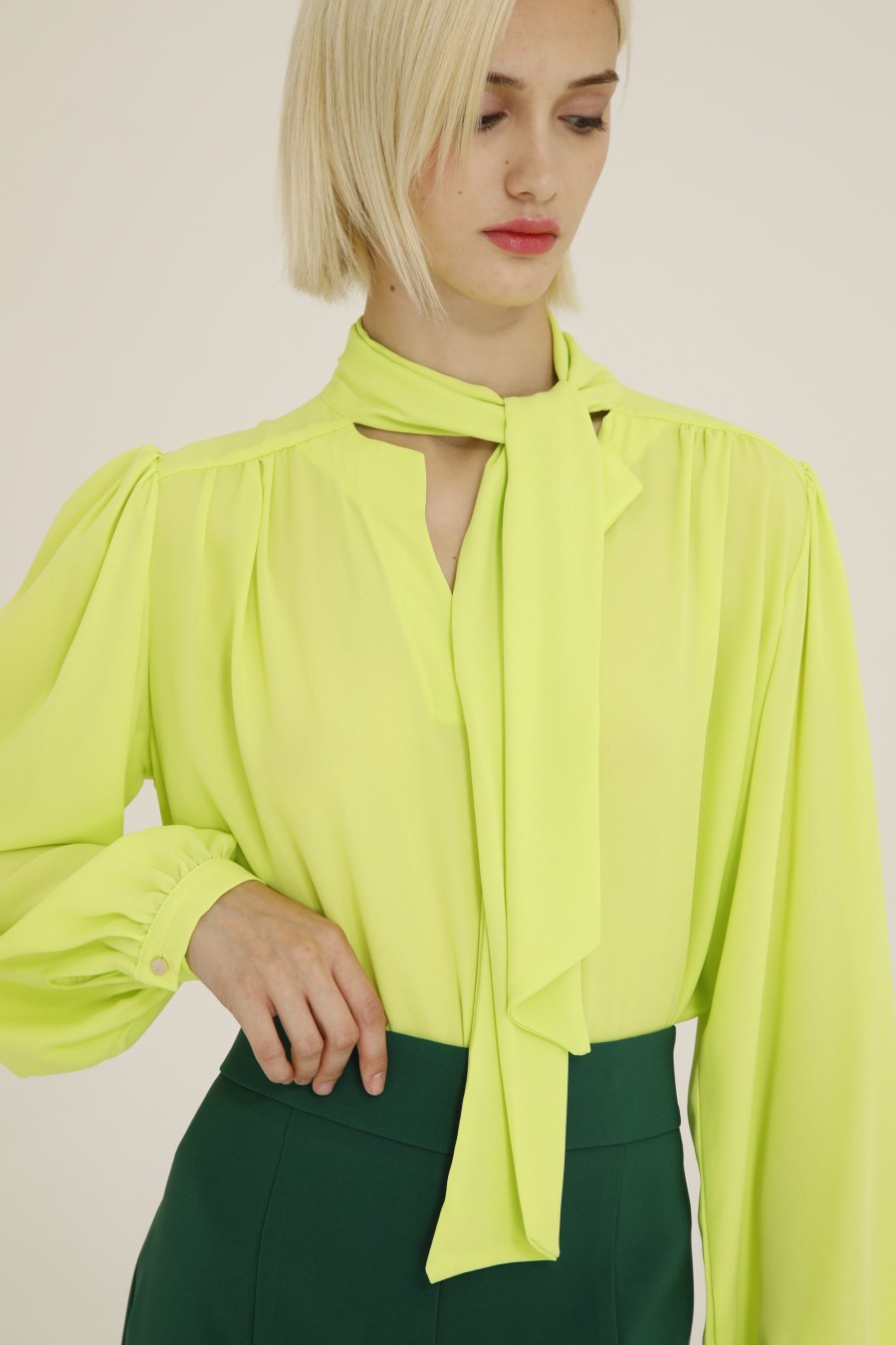 Donna Futur3 | Blusa In Tulle Con Fiocco Collo Lime